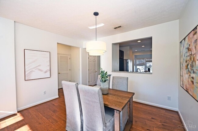 Building Photo - 7135 Thorndale Ln