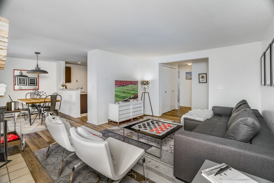 Boulders At Puget Sound 2602 Westridge Ave W WA 98466