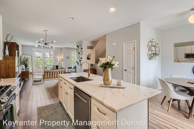 Building Photo - 3 br, 2.5 bath House - 4148 W 118th Pl