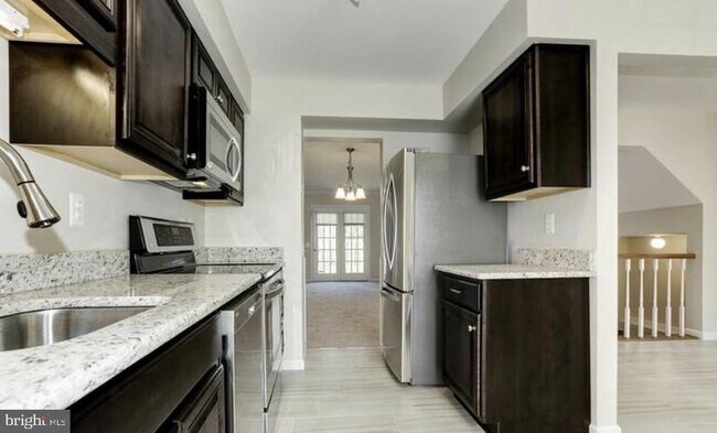 Primary Photo - 613 Concerto Ln
