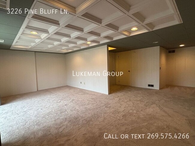 Building Photo - 3226 Pine Bluff Ln