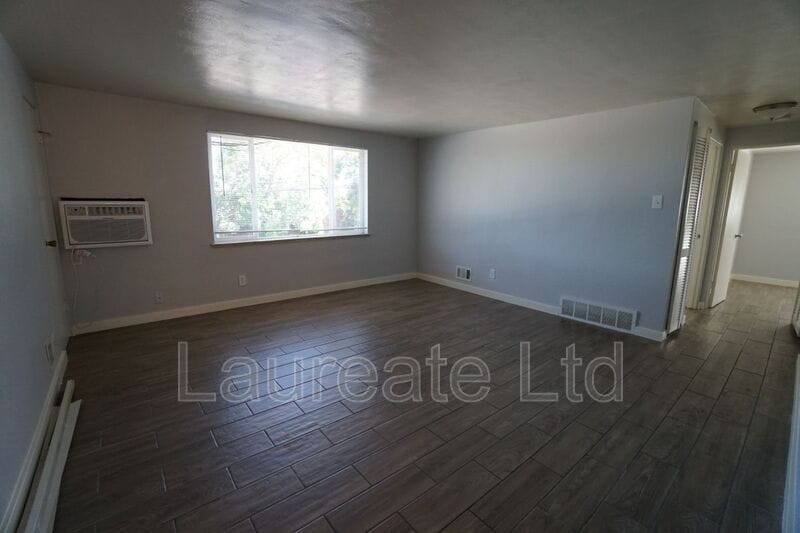 Building Photo - 675 Miller Ct