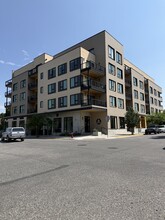 Building Photo - 116 N Bozeman Ave