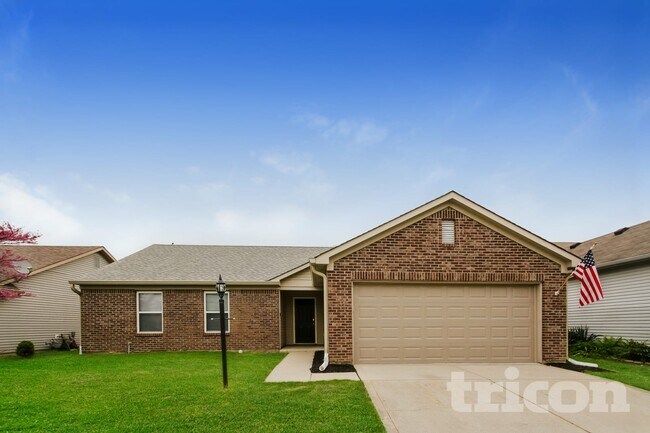 Building Photo - 703 Sweet Creek Dr