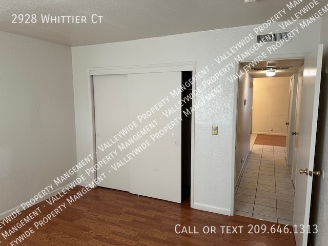 Building Photo - Stockton 2 Bedroom 1 Bath Duplex