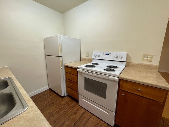 Building Photo - Charming 1 bedroom available in Woodlawn T...
