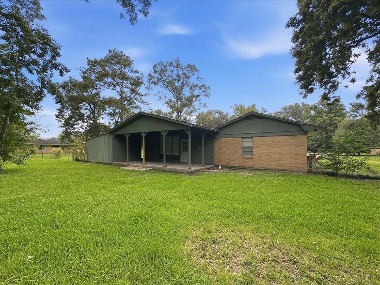 Building Photo - 5744 Guice Dr