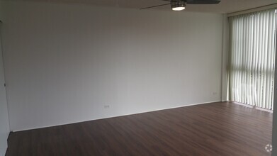 Building Photo - Must see renovated Windward Passage