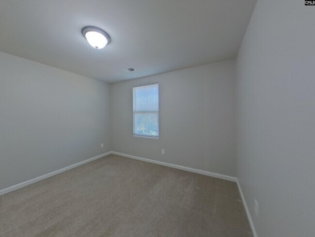 Building Photo - 415 Merus Dr