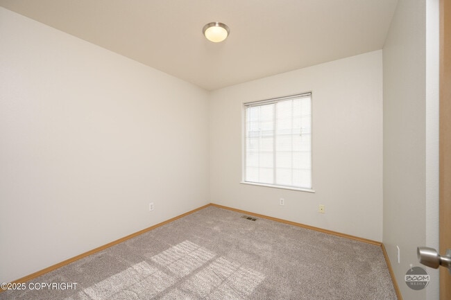 Building Photo - 6923 Gold Kings Ave