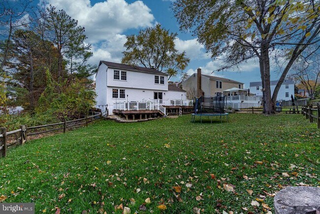 Building Photo - 6221 Wilmington Dr