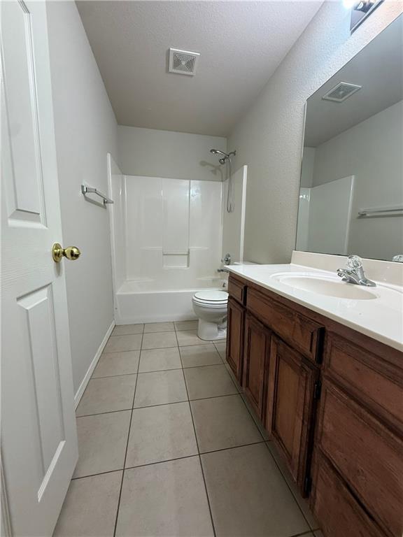 Building Photo - 3301 SW Deerfield Blvd