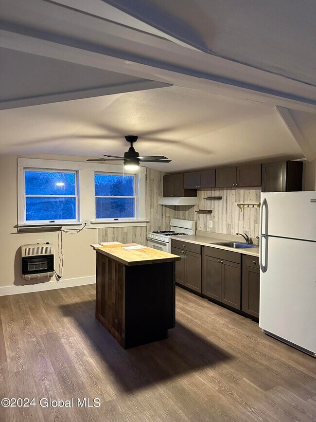 Building Photo - 164 NY-67