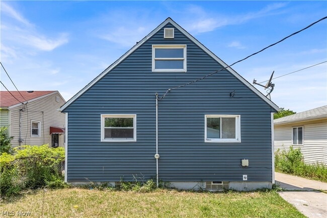 Building Photo - 4417 E 156th St