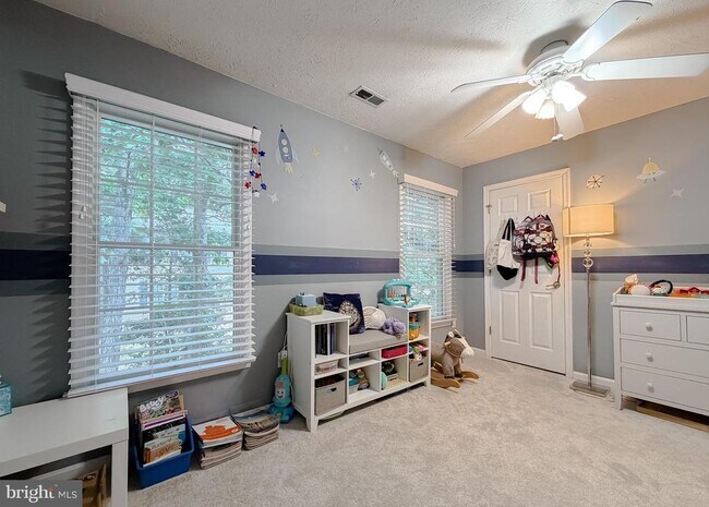 Building Photo - 23118 Silverberry Way