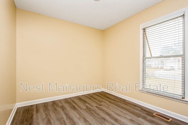 Building Photo - 3813 Constance Rd