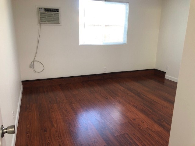 Master Bedroom with AC - 9333 Lomita Dr