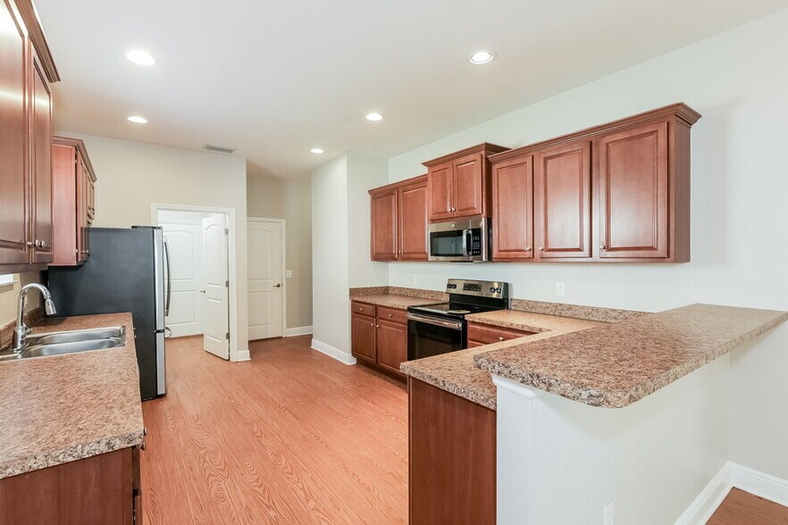 Building Photo - 9653 Nathaniel Ln