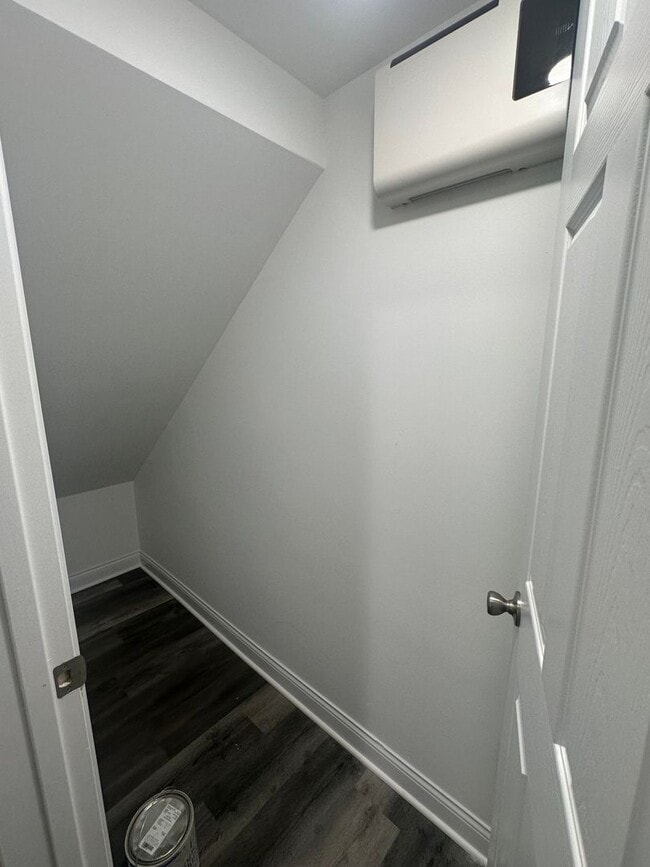 Building Photo - Stylish 2-Bed, 1.5-Bath Condo | Pool, Gym ...