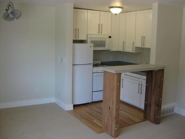 Building Photo - 2801 N Downing St