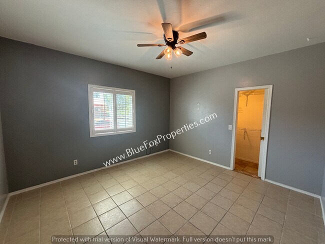 Building Photo - 7180 W Maple Ridge Dr
