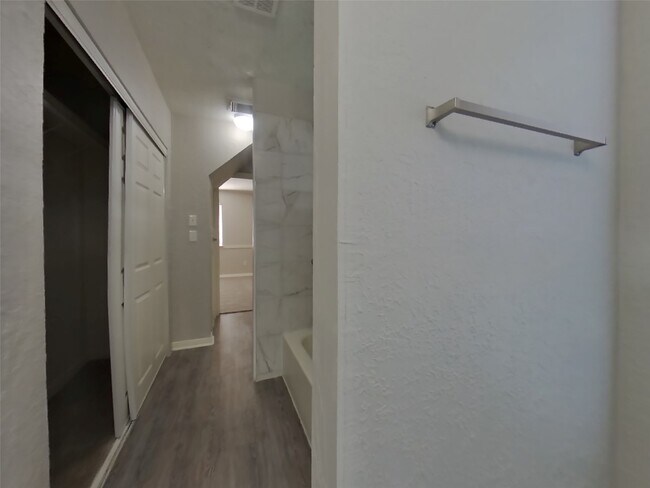 Building Photo - 19631 Coppervine Ln