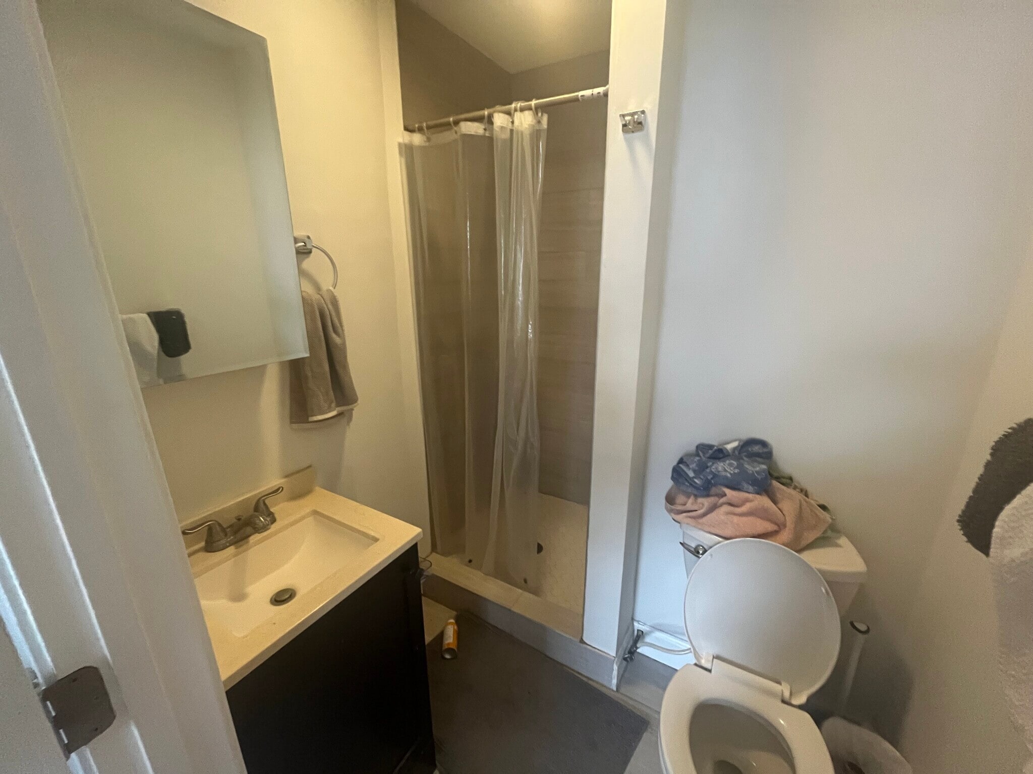 Building Photo - 220 Hanover St