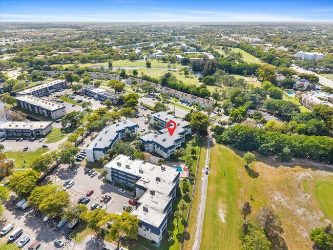 Building Photo - 8000 Lagos De Campo Blvd