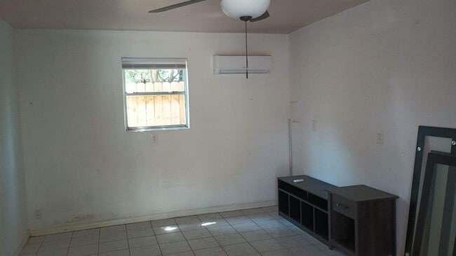 Building Photo - 342 Casa Grande Dr