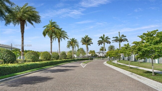 Building Photo - 2676 SE 12th St