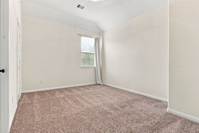 Building Photo - 3020 Rocky Canyon Dr
