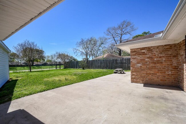 Building Photo - 11627 Bandlon Dr