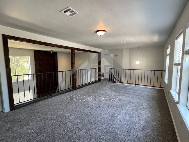 Building Photo - 10832 Admiral Dr
