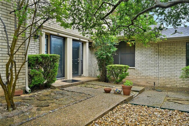 Building Photo - 8400 Jamestown Dr