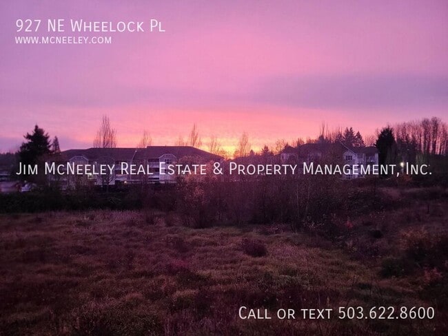 Building Photo - 927 NE Wheelock Pl