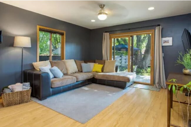 Building Photo - 2417 23rd Ave S