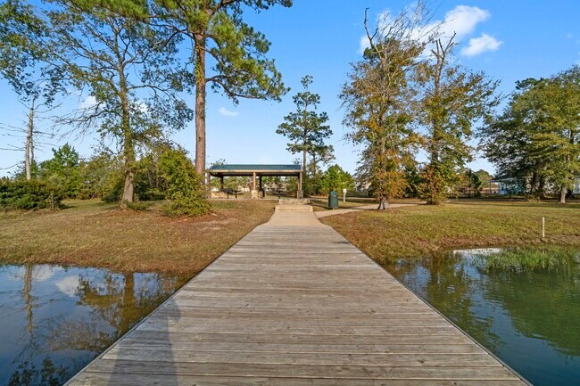 Building Photo - 16031 Tallis Dr