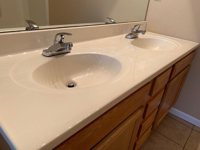 Building Photo - 7614-MF2-E4