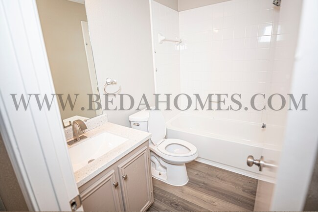 Building Photo - 5365 Tallowwood Terrace