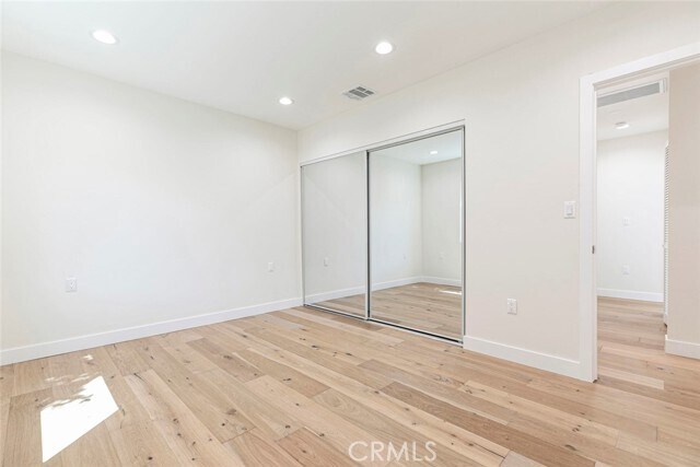 Building Photo - 10446 Woodley Ave