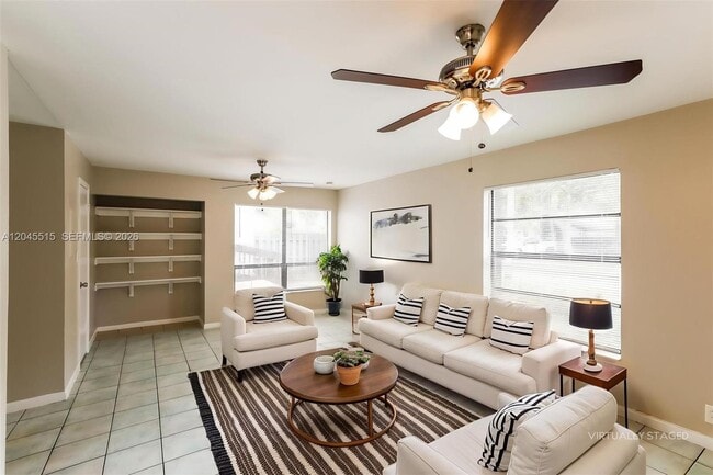 Building Photo - 1430 W Sandpiper Cir