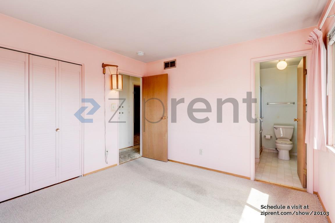 Building Photo - 3100 Ascot Ct