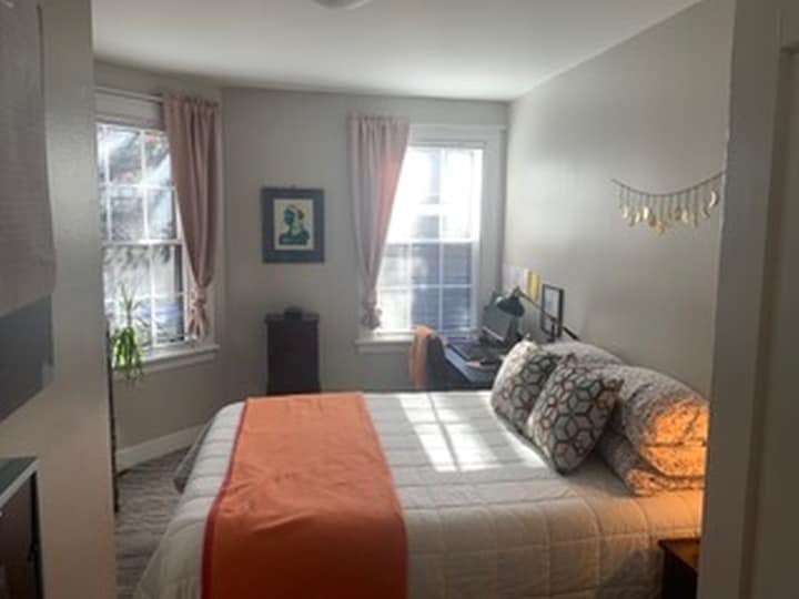 Bedroom 1 - 210 N Stafford Ave