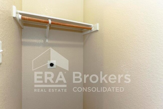 Building Photo - 5705 A Allstar Ct