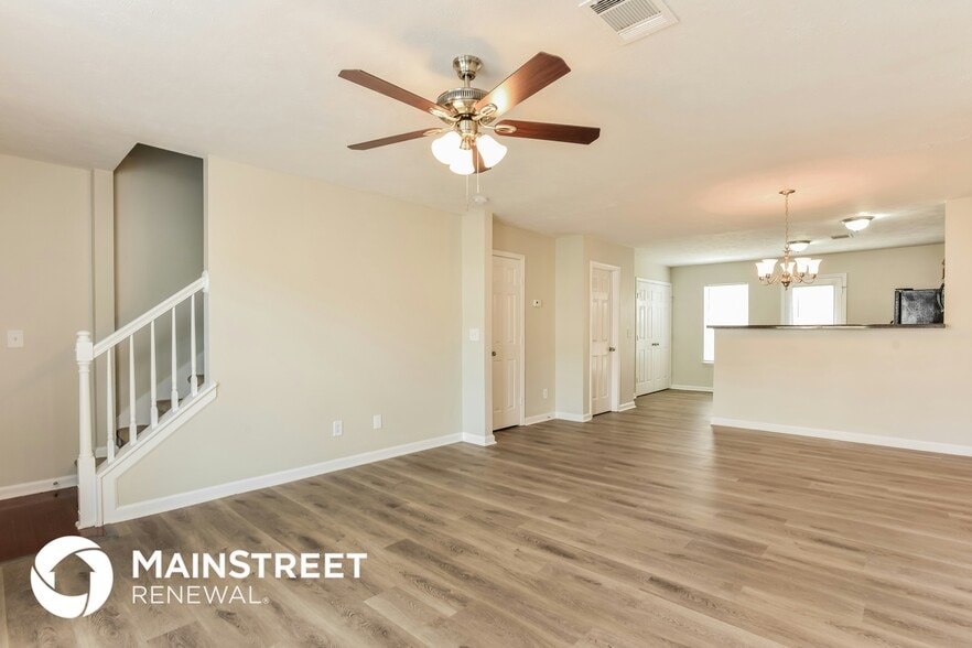 Building Photo - 6058 Cullen Dr