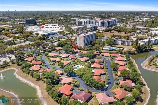 Building Photo - 9089 Thunderbird Dr