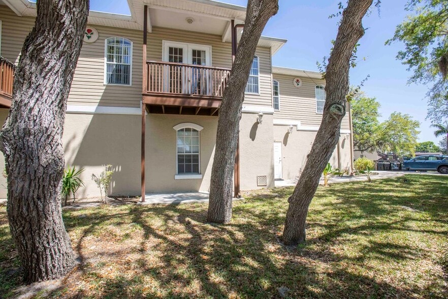 Building Photo - 4753 Marine Pkwy
