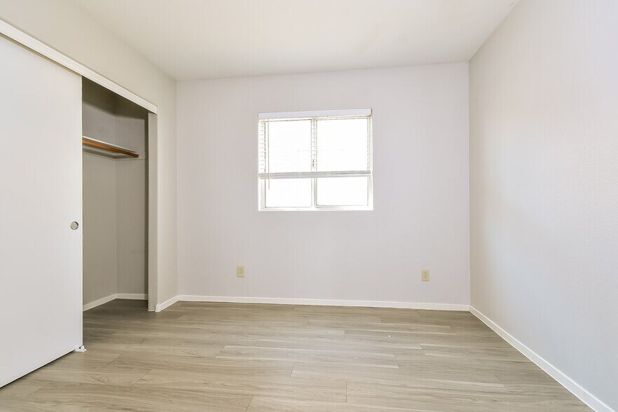 Building Photo - 3927 Barker Way