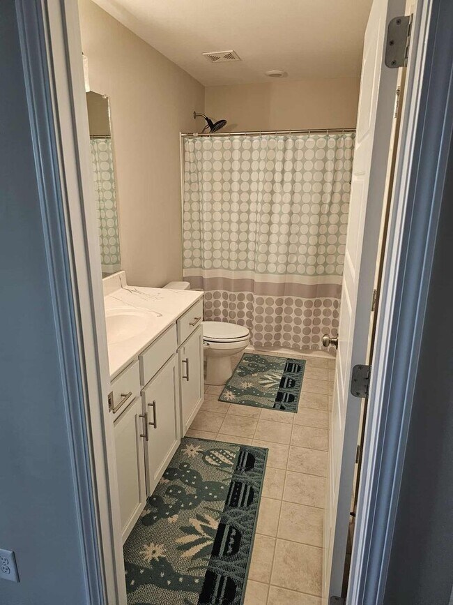 Building Photo - 2662 Scott Dr