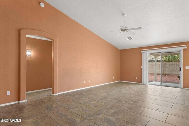 Building Photo - 14527 W Marcus Dr